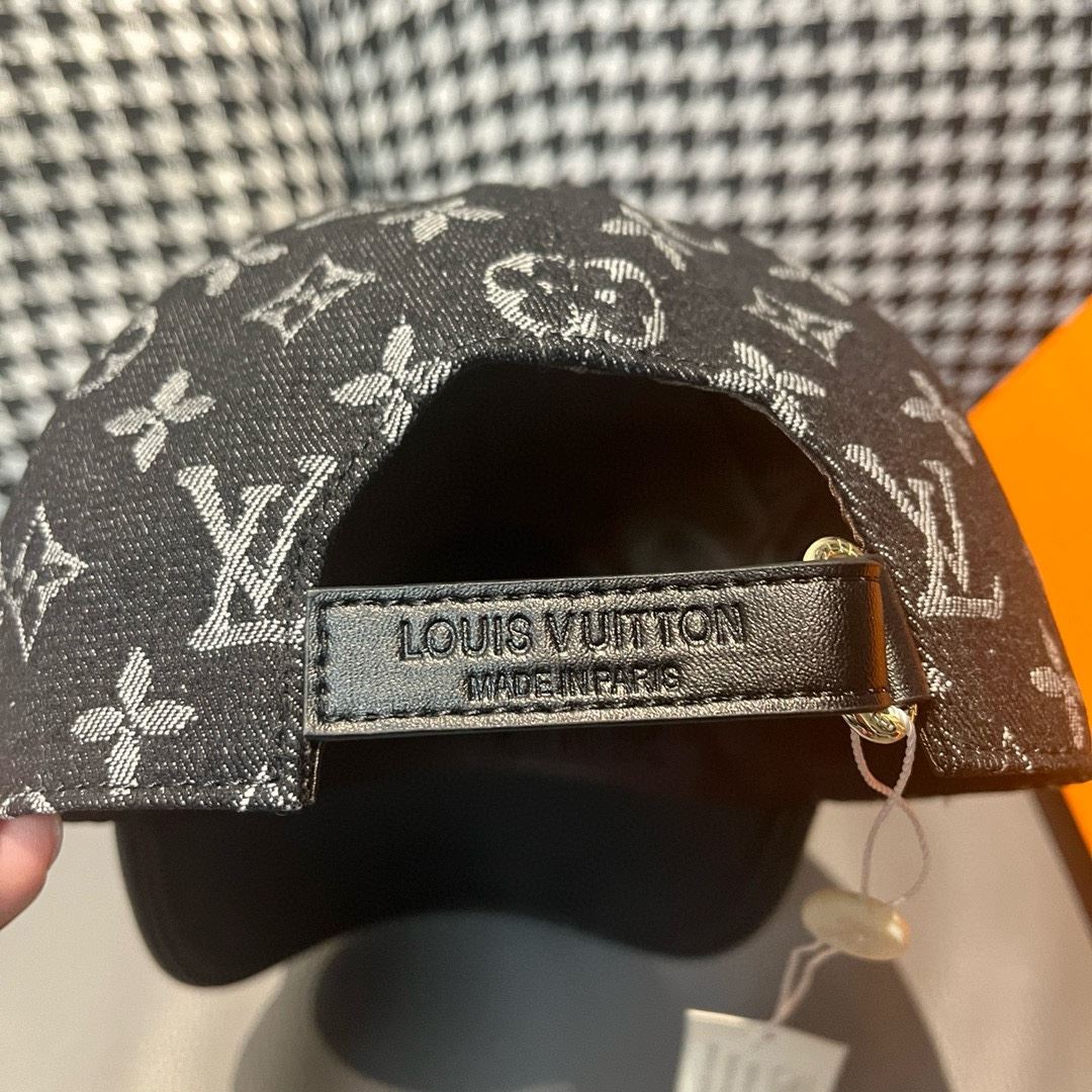 Louis Vuitton Caps